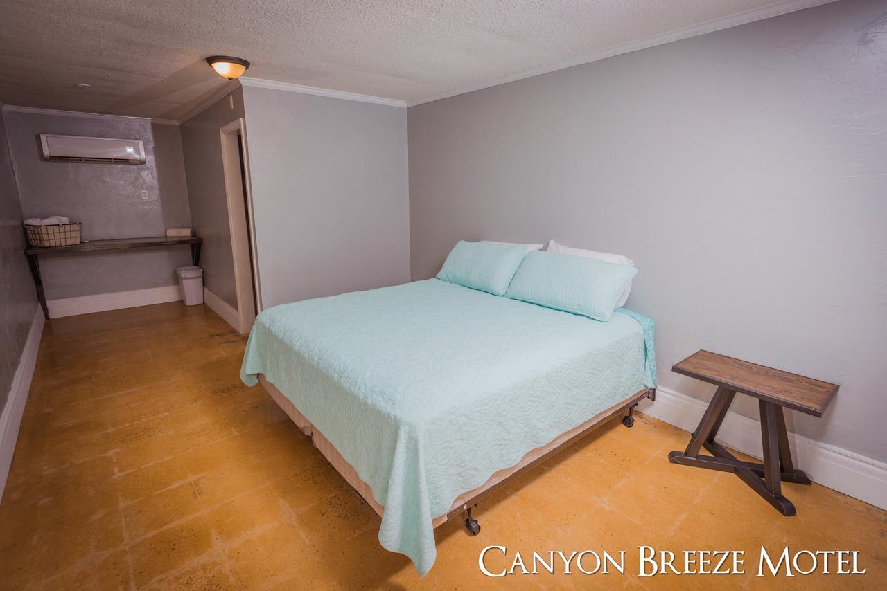 Canyon Breeze Motel Sulphur Экстерьер фото